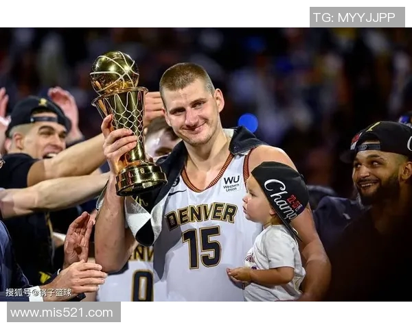 美媒发问:MVP你选谁?约基奇or亚历山大or东契奇? 美媒发问:MVP你选谁?约基奇or亚历山大or东契奇?