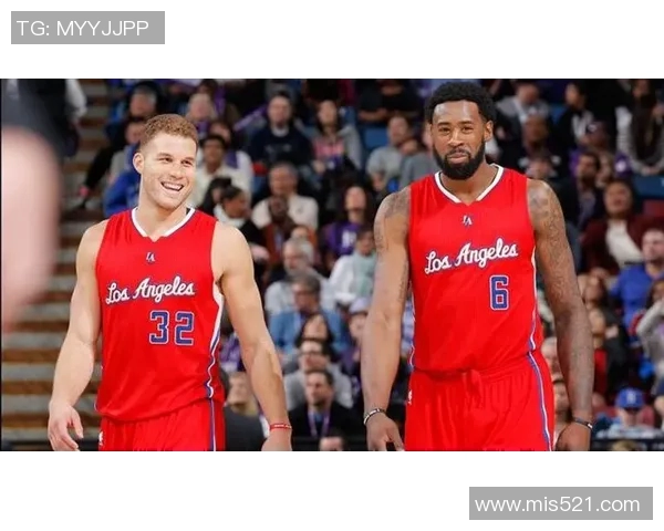 芬尼回归激活最强KD！高效25+9体能消耗明显降低，休媒怒赞2.11米PG